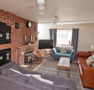 3 Bedroom House for sale in South Street, Salisbury