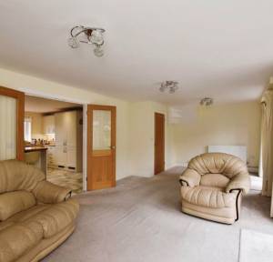 3 Bedroom House for sale in Willow Drive, Salisbury