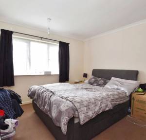 3 Bedroom House to rent in Devizes Road, Salisbury