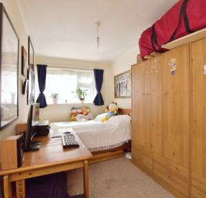 2 Bedroom Flat for sale in Ayleswade Road, Salisbury