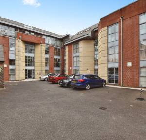 2 Bedroom Flat for sale in Fisherton Street, Salisbury