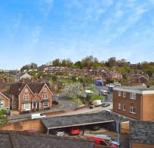 3 Bedroom Flat for sale in Stroud Place, Salisbury