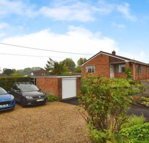 3 Bedroom Bungalow for sale in Winterbourne Earls, Salisbury