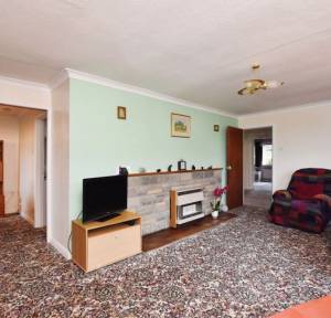3 Bedroom Bungalow for sale in Winterbourne Earls, Salisbury