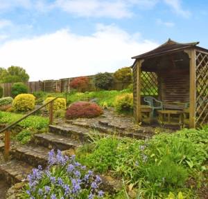 3 Bedroom Bungalow for sale in Winterbourne Earls, Salisbury