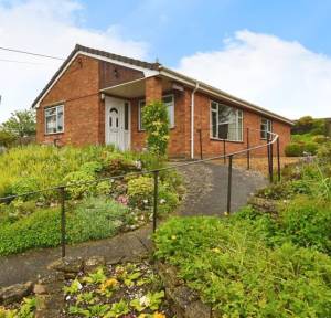 3 Bedroom Bungalow for sale in Winterbourne Earls, Salisbury