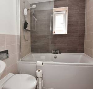 4 Bedroom House for sale in Nicolson Vale, Salisbury