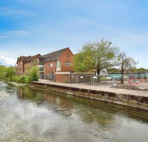 2 Bedroom House for sale in Castle Street, Salisbury