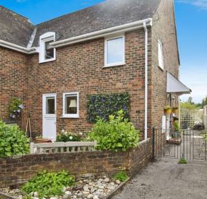 2 Bedroom House for sale in Castle Street, Salisbury
