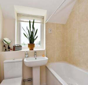 2 Bedroom House for sale in Castle Street, Salisbury