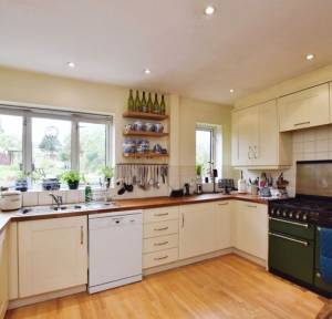 5 Bedroom House for sale in St. Marks Avenue, Salisbury