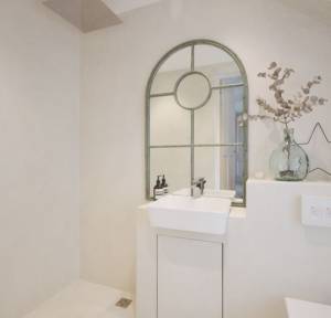 5 Bedroom House for sale in Millbrook, Salisbury