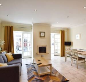 4 Bedroom House for sale in Stroud Place, Salisbury