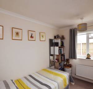 3 Bedroom Bungalow for sale in Hathaway Close, Salisbury