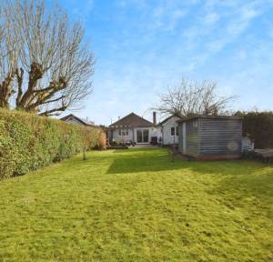 3 Bedroom Bungalow for sale in Upper Street, Salisbury