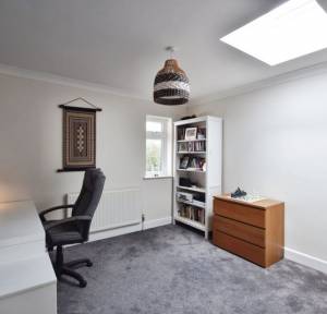 3 Bedroom Bungalow for sale in Upper Street, Salisbury