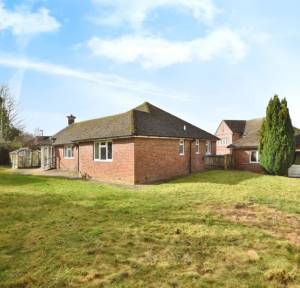 4 Bedroom Bungalow for sale in Tanners Close, Salisbury