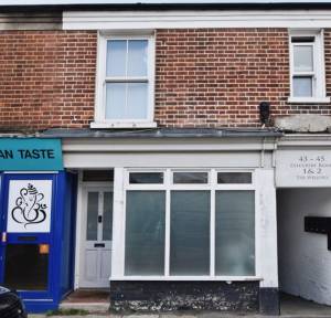 1 Bedroom Apartment / Studio for sale in Estcourt Road, Salisbury
