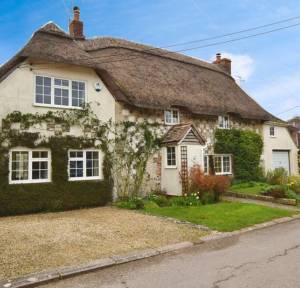 4 Bedroom House for sale in Wylye Road, Salisbury