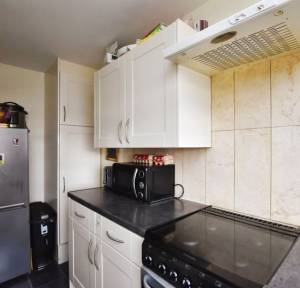 1 Bedroom Flat for sale in Capulet Road, Salisbury