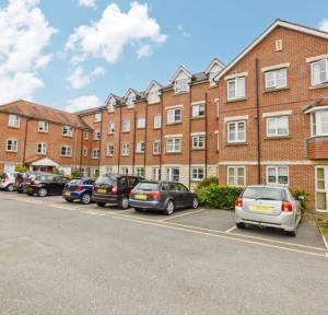 2 Bedroom  for sale in Archers Court, Salisbury