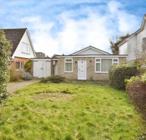 3 Bedroom Bungalow for sale in Shelley Drive, Salisbury