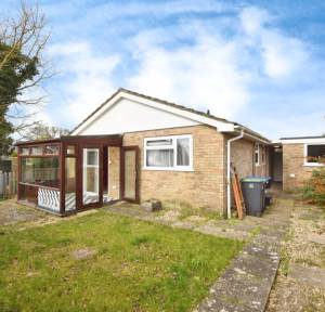 3 Bedroom Bungalow for sale in Shelley Drive, Salisbury