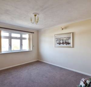 2 Bedroom Bungalow for sale in Bulbridge Road, Salisbury