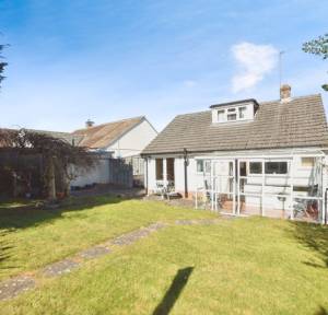 2 Bedroom Bungalow for sale in Bulbridge Road, Salisbury