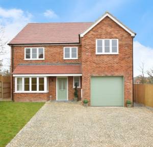 4 Bedroom House for sale in Foster Lane , Salisbury