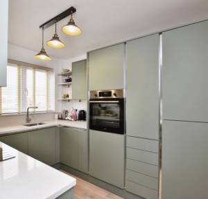 3 Bedroom House for sale in Stephens Close, Salisbury