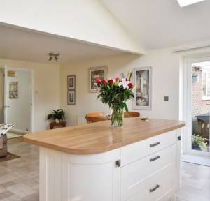 3 Bedroom Bungalow for sale in Homington Road, Salisbury
