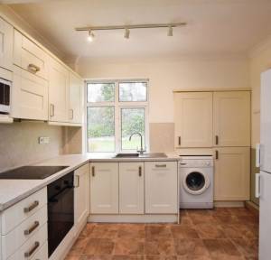 2 Bedroom Bungalow for sale in Portland Avenue, Salisbury