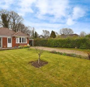 2 Bedroom Bungalow for sale in Portland Avenue, Salisbury