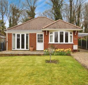 2 Bedroom Bungalow for sale in Portland Avenue, Salisbury
