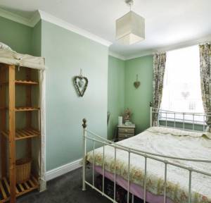 4 Bedroom House for sale in North Street, Salisbury
