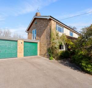 4 Bedroom House for sale in Old Mill Gardens, Salisbury