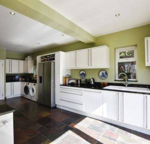 5 Bedroom House for sale in Moberly Road, Salisbury