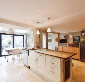 3 Bedroom House for sale in North Street, Salisbury