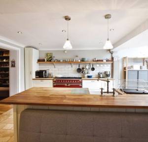 3 Bedroom House for sale in North Street, Salisbury