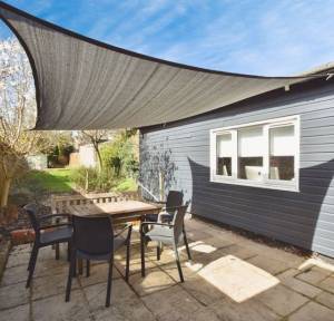 3 Bedroom House for sale in North Street, Salisbury