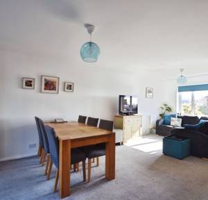 3 Bedroom House for sale in Woodland Drive, Salisbury