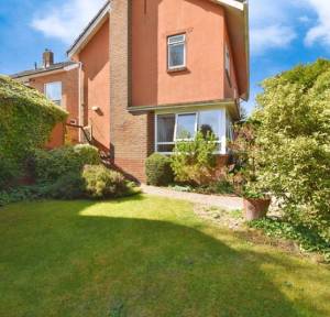 3 Bedroom House for sale in Harnwood Road, Salisbury