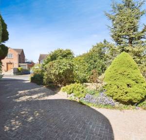 3 Bedroom House for sale in Harnwood Road, Salisbury