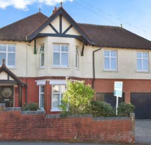 5 Bedroom House for sale in Moberly Road, Salisbury
