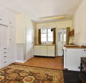 2 Bedroom House for sale in Oak Drive, Salisbury