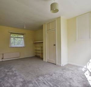 2 Bedroom House for sale in Oak Drive, Salisbury