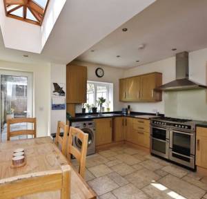 2 Bedroom House for sale in Meadow Road South, Salisbury