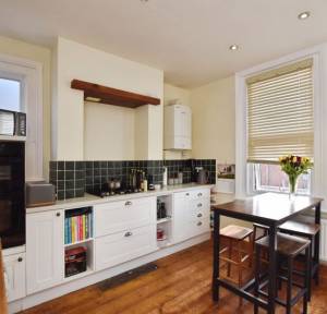 1 Bedroom Apartment / Studio for sale in Fairview Road, Salisbury