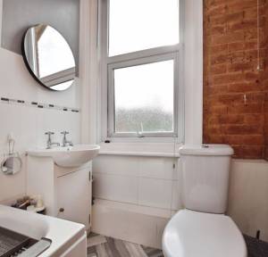 1 Bedroom Apartment / Studio for sale in Fairview Road, Salisbury